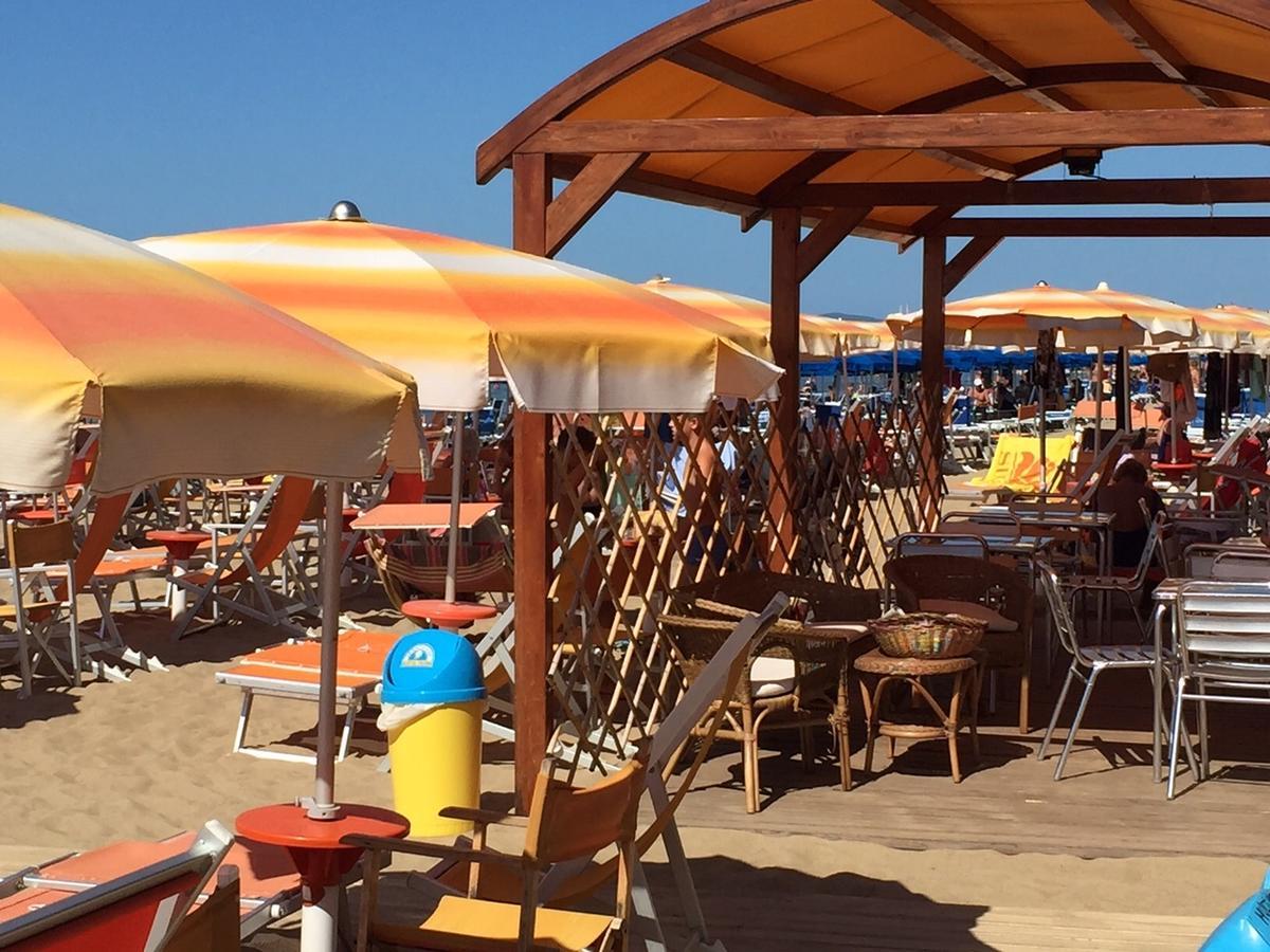 Hotel Lido Follonica Eksteriør billede