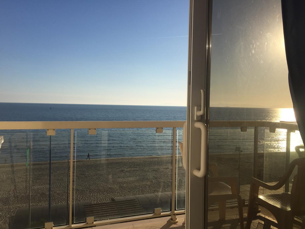 Hotel Lido Follonica Eksteriør billede
