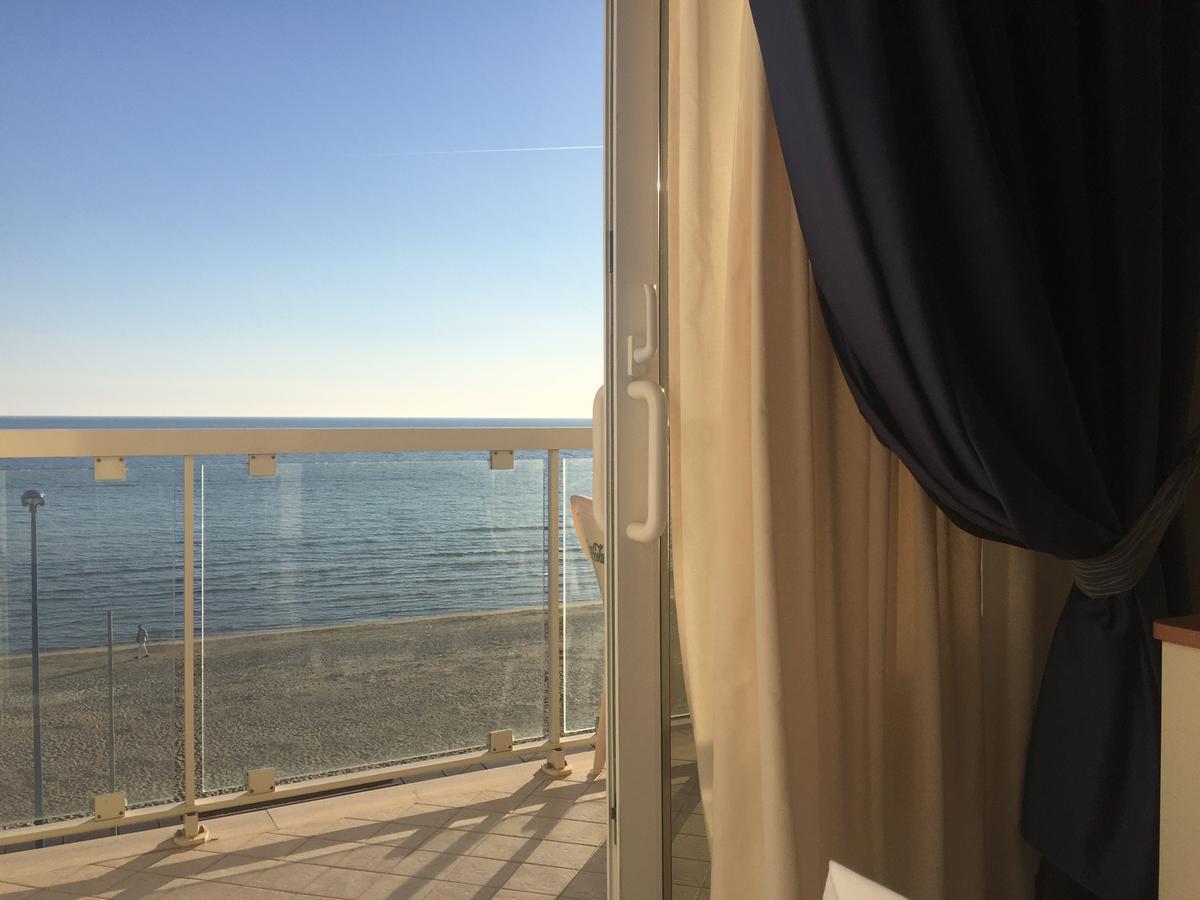 Hotel Lido Follonica Eksteriør billede